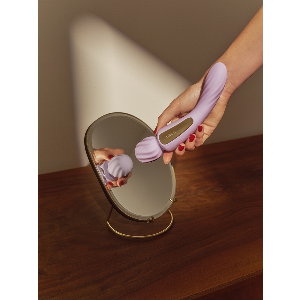 LELO Switch Dual Ended Vibrator Lilac 5 LELO Switch Dual Ended Vibrator Lilac - Image 5